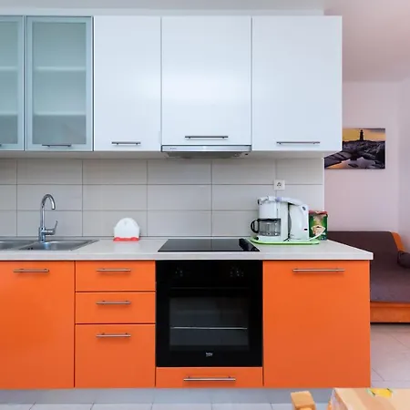 Apartament Mario Lopar